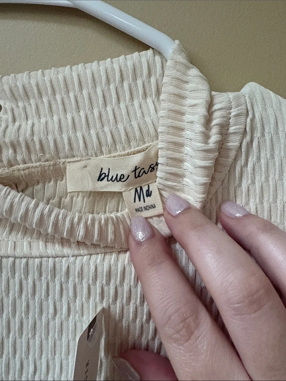 Anthropologie Cream Mock Neck Textured Fringe Hem Sweater